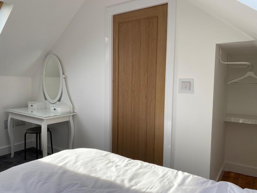 Fig Cottage Holiday Home Whitecroft Bagian luar foto